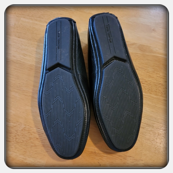EUC Woman's Michael Kors Black Lillie Moccasins Size 10M - Picture 5 of 9